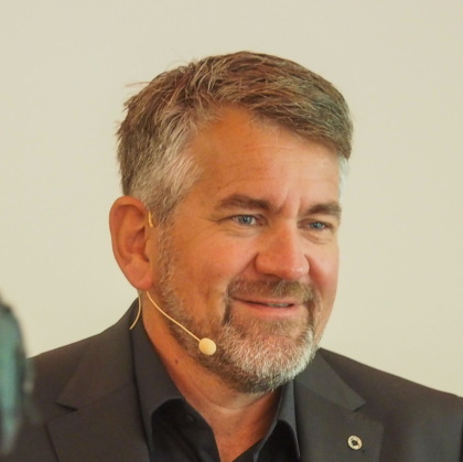 Cay von Fournier